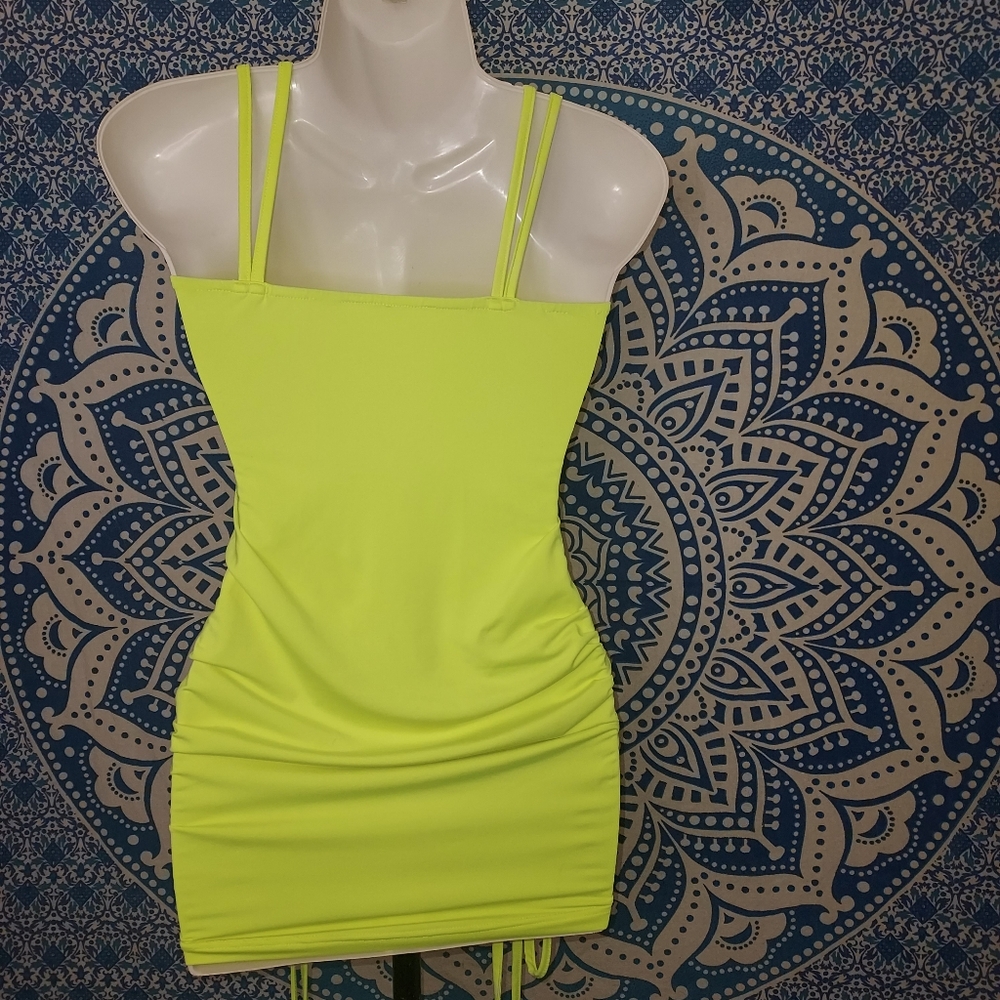 Neon Yellow Ruched Bodycon Dress - Picture 4 of 4